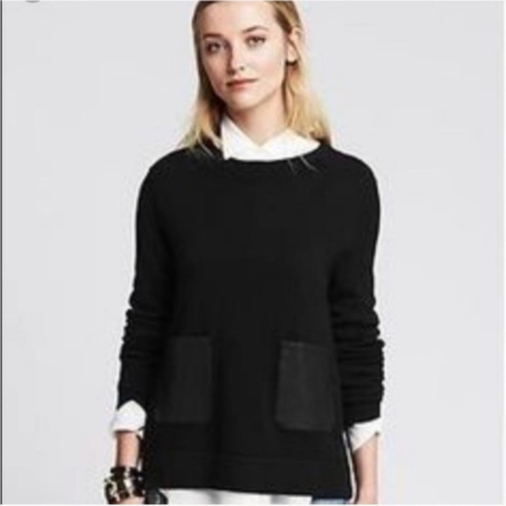 NWT Banana Republic Black Sweater Oversized w/ faux leather pockets - Sz M